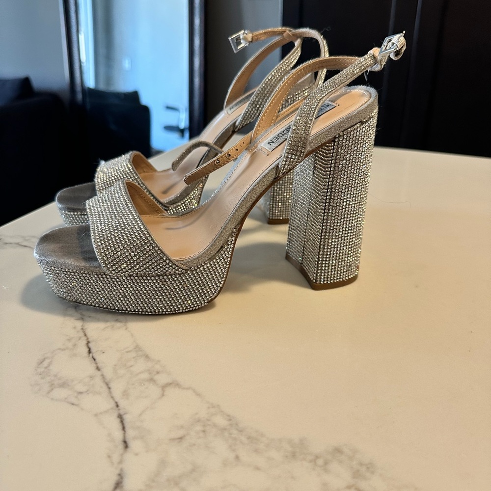 Steve Madden Silver Glitter Heels size 8.5